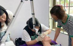 超皮秒洗眼線機(jī)器多少錢一臺(tái)？美容院洗眼線機(jī)器價(jià)格_洗眼線儀器設(shè)備