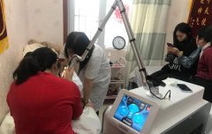超皮秒去真皮斑設(shè)備多少錢一臺(tái)？美容院祛真皮斑儀器價(jià)格_祛真皮斑機(jī)器