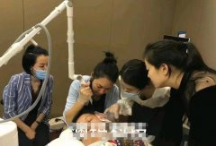 激光去扁平疣用的設(shè)備有哪些？美容院去疣的機(jī)器_點(diǎn)扁平疣的儀器